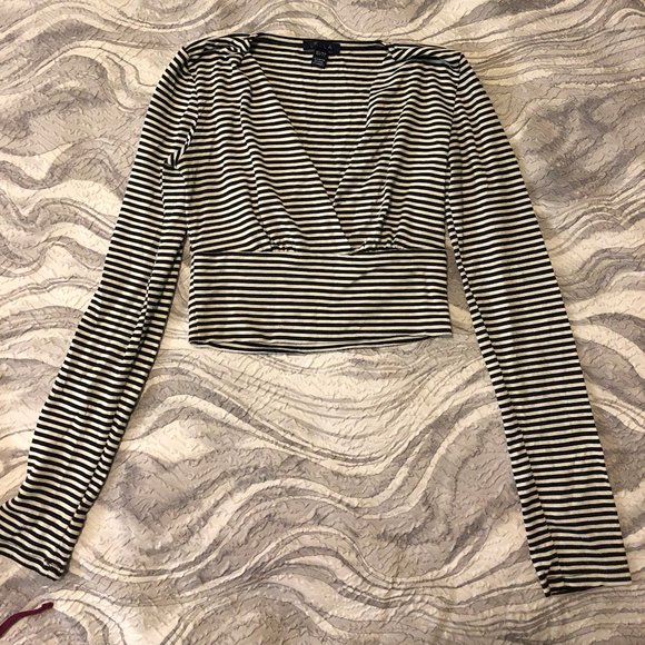 Crop top 🌵 - Picture 1 of 1